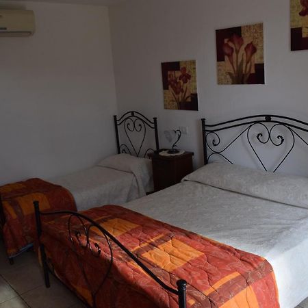 La Piana Degli Ulivi Hotel ออสตูนี ภายนอก รูปภาพ